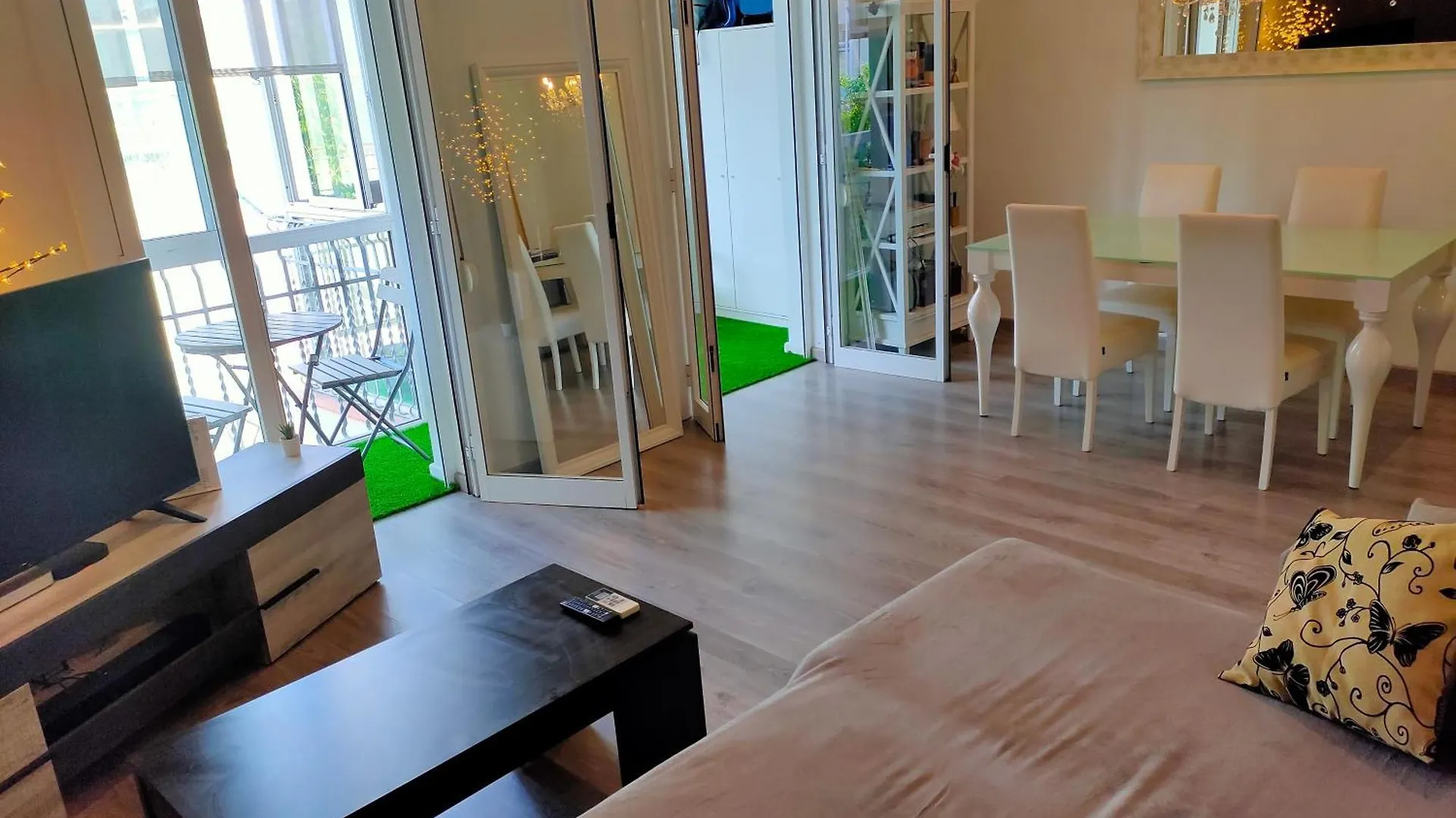 Vilamari 33 - 2 Bedroom Apartment Barcelona Spain
